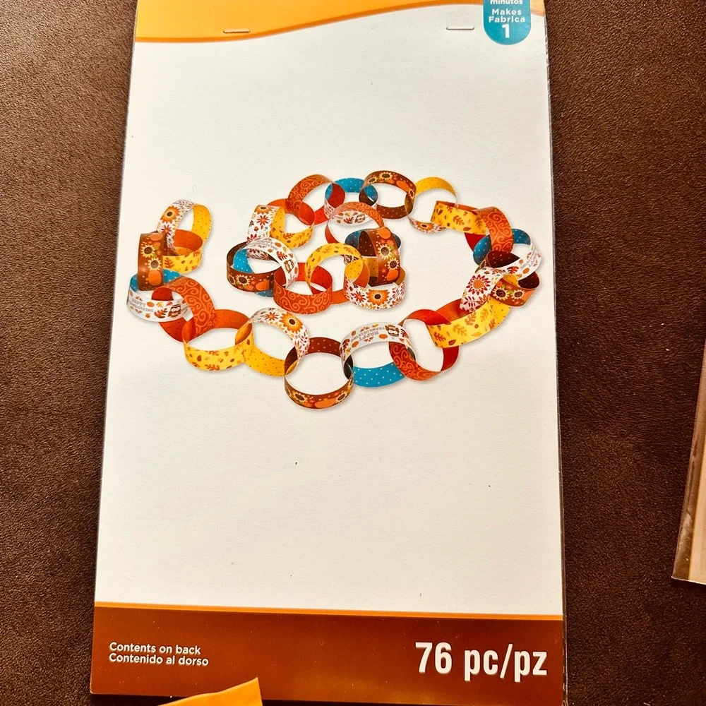 Thanksgiving decorations and crafts - Creatology brand.?